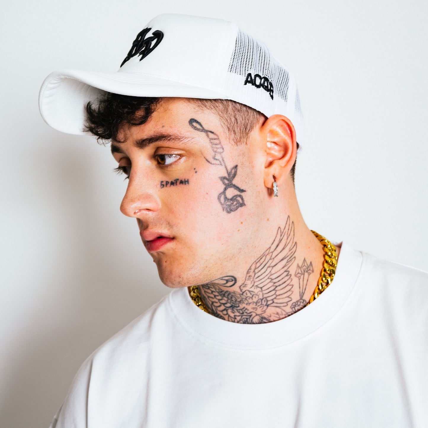 MONOGRAM CAP (White)