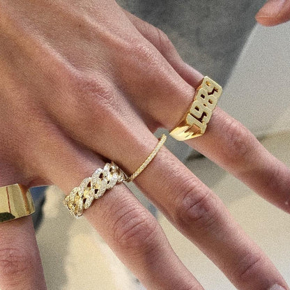 CUSTOM DATE RING
