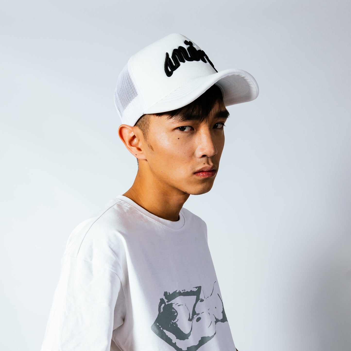 AMORE TRUCKER CAP (White)