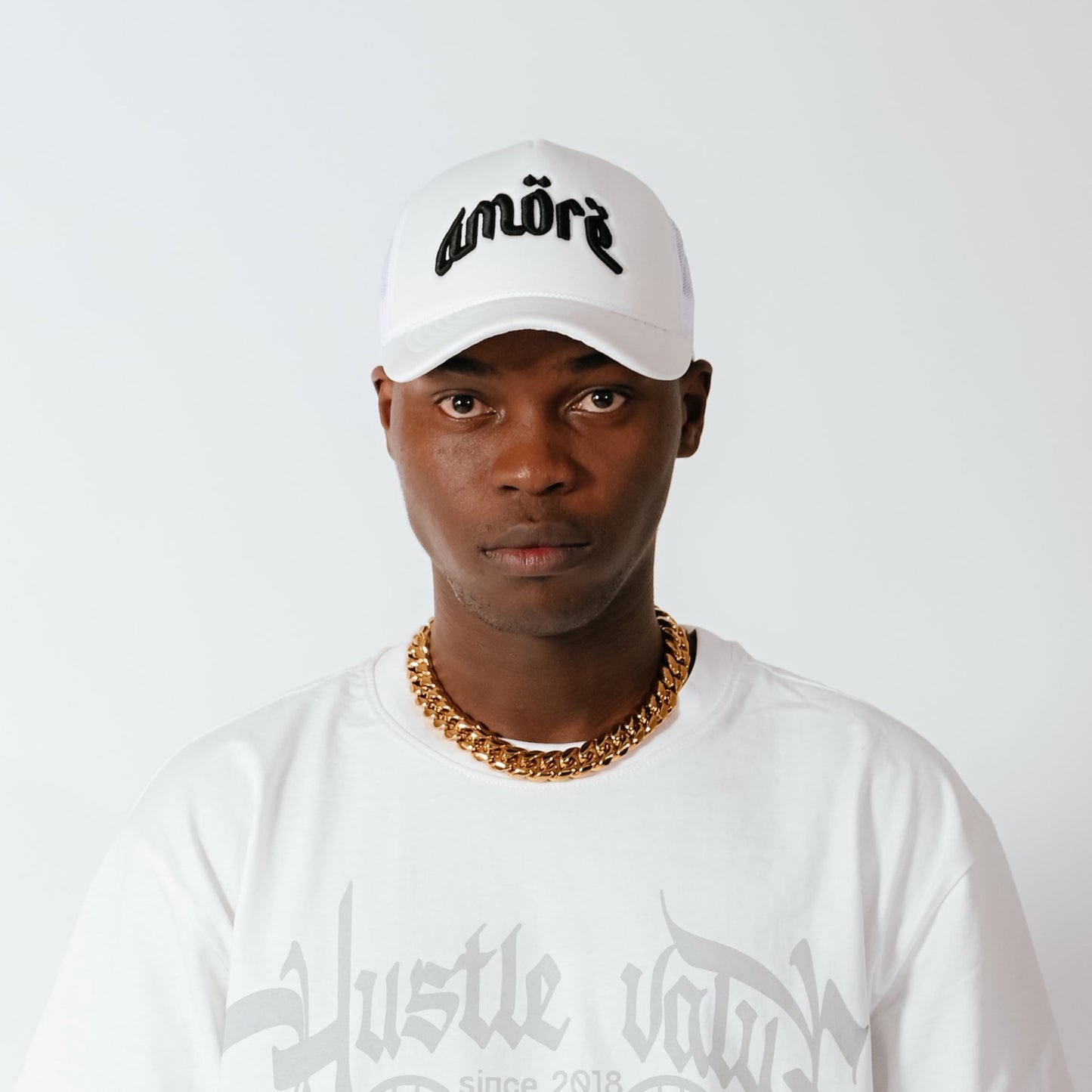 AMORE TRUCKER CAP (White)