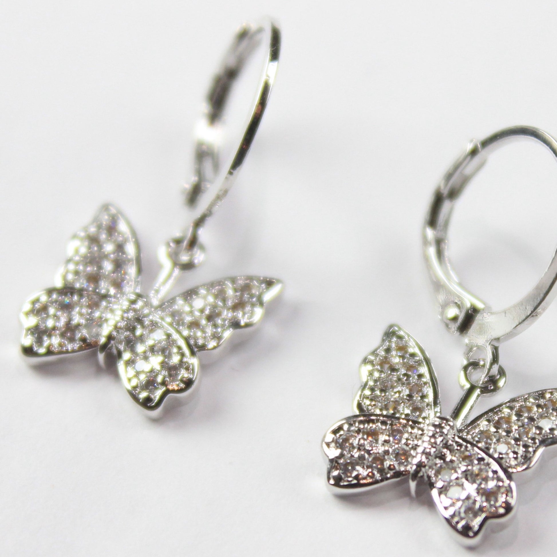 butterfly nausnice náušnice earrings motyl motýl motylem hustlevalue hustle value 