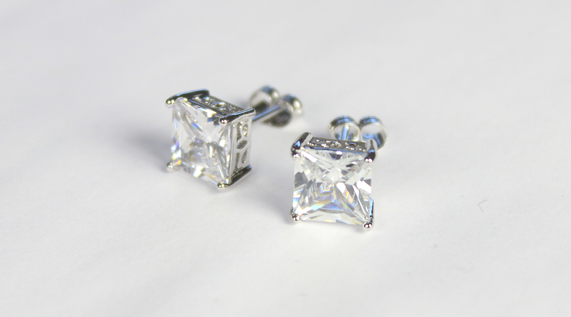 nausnice earring náušnice hustlevalue streetwear klucici pro kluky krystal unisex sensey dorian yzomandias niktendo rytmus hiphop